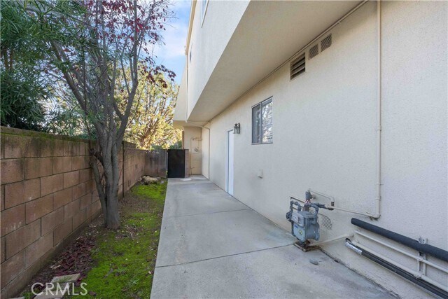 Building Photo - 4121 Picasso Ave