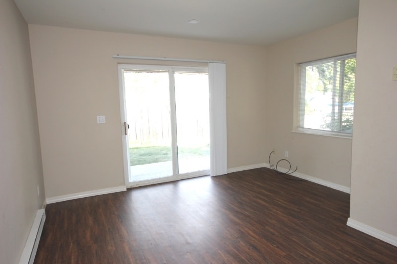 Primary Photo - 144 3rd St W