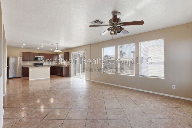 Building Photo - 5931 W Albeniz Pl