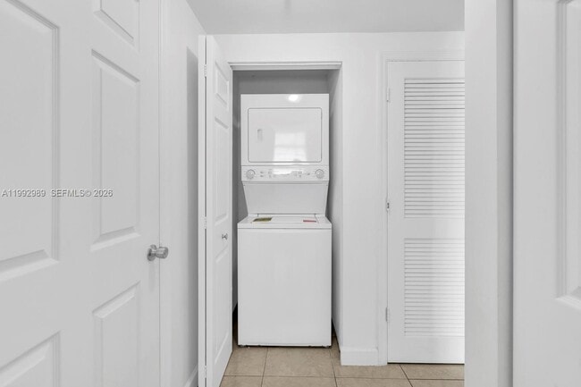 Building Photo - 140 S Dixie Hwy