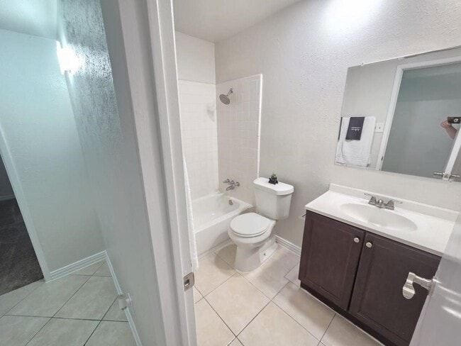 Building Photo - 15630 Camino Del Sol Dr