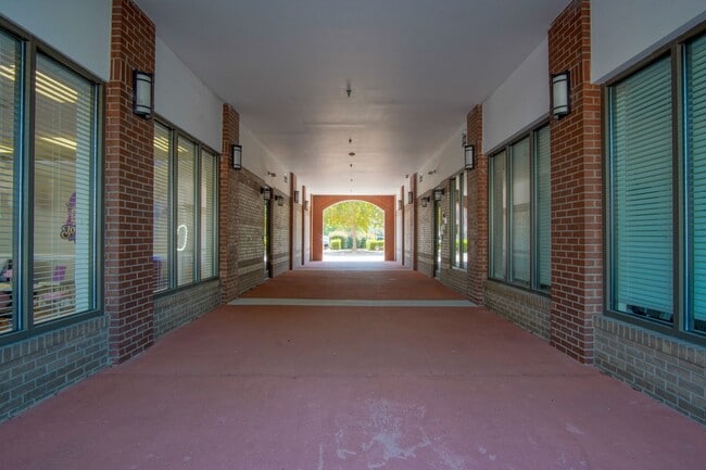 Building Photo - 325 Hay St
