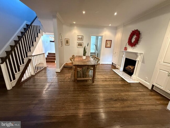 Building Photo - 3409 O St NW