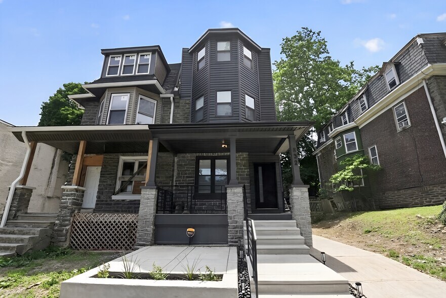Building Photo - 532 E Johnson St