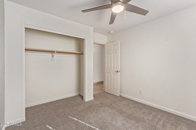 Building Photo - 1609 E Beautiful Ln