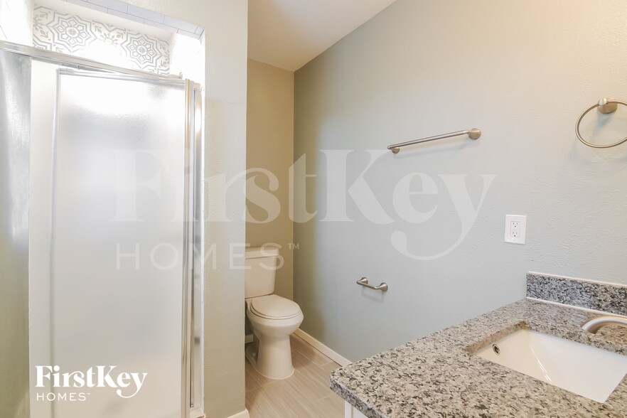 Building Photo - 2313 March Ln