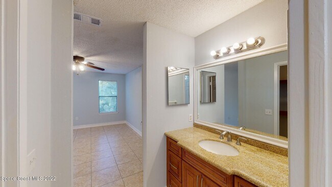 Building Photo - 225 S Tropical Trail