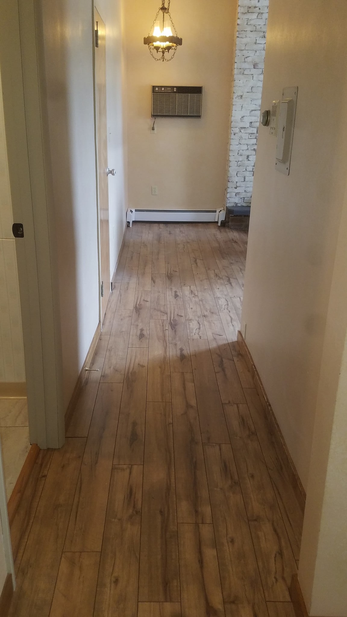 Building Photo - 749 S Millvale Ave