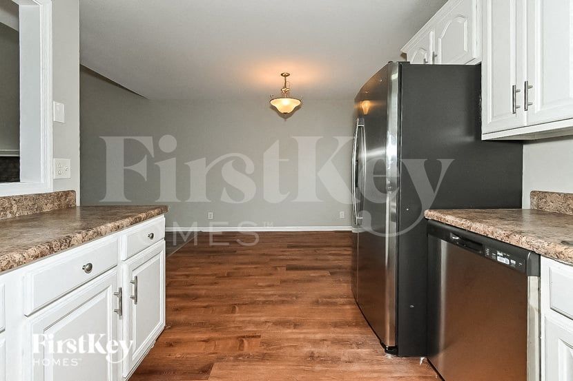 Building Photo - 3916 Justene Ct