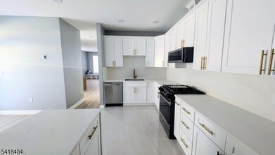 Building Photo - 3 Caroline Foster Ct