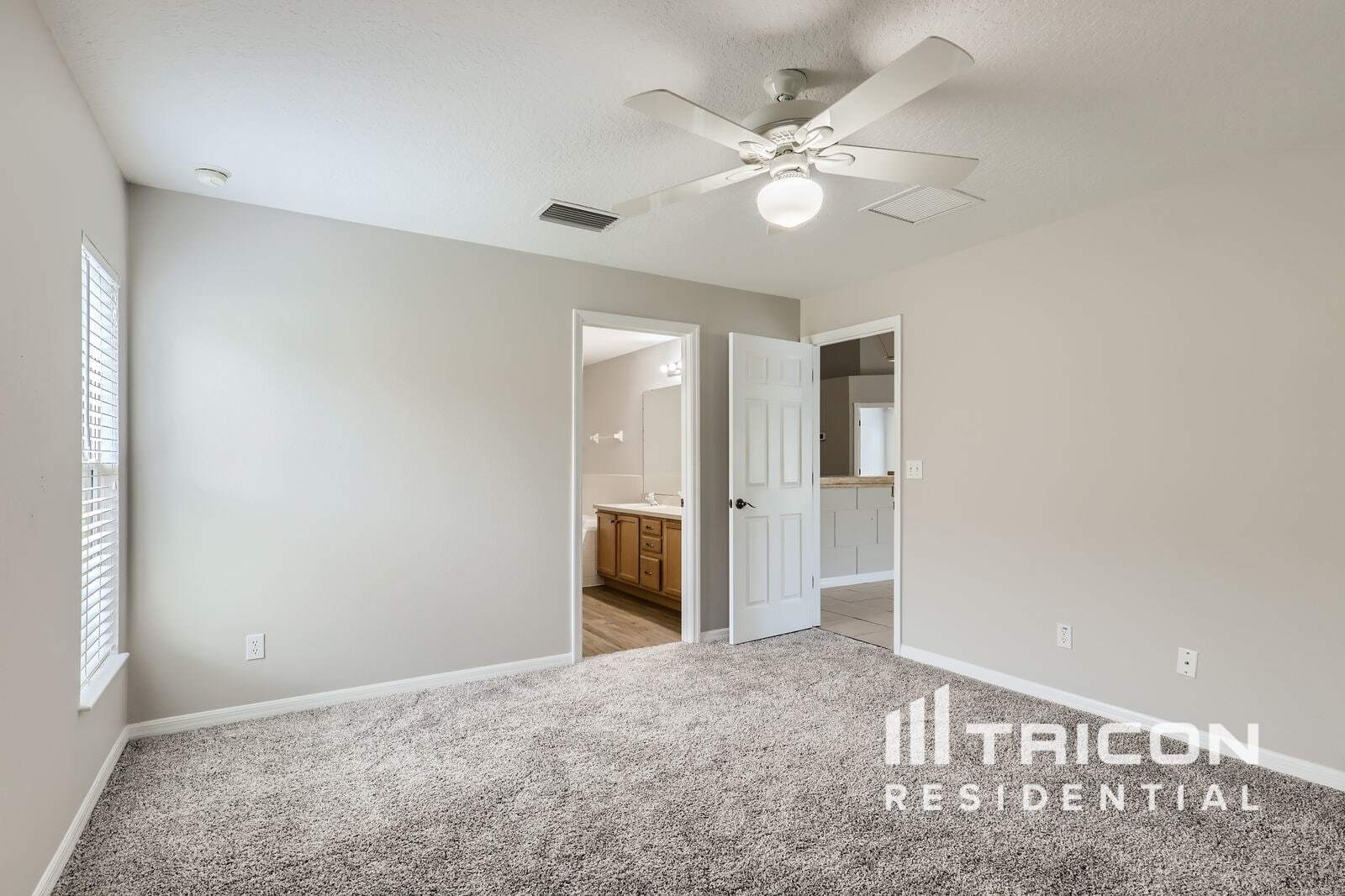 Building Photo - 117 Prairie Falcon Dr