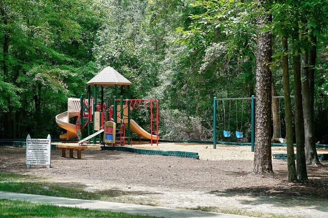 Building Photo - Community Pool-tennis courts-playground