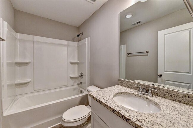 Building Photo - 2776 Laurel Ridge Cir
