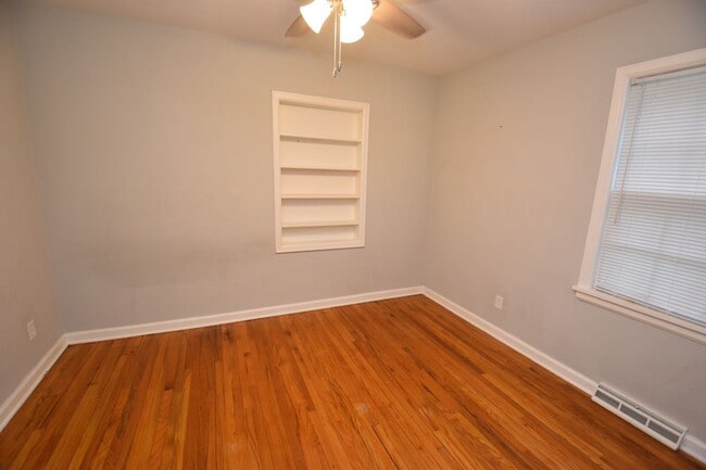 Building Photo - Upgraded South Bend IN home for rent. 2 bedroom 1 bath