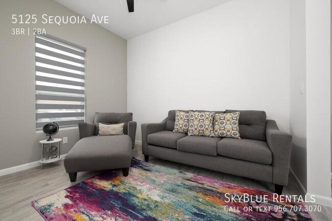 Building Photo - 5125 Sequoia Ave