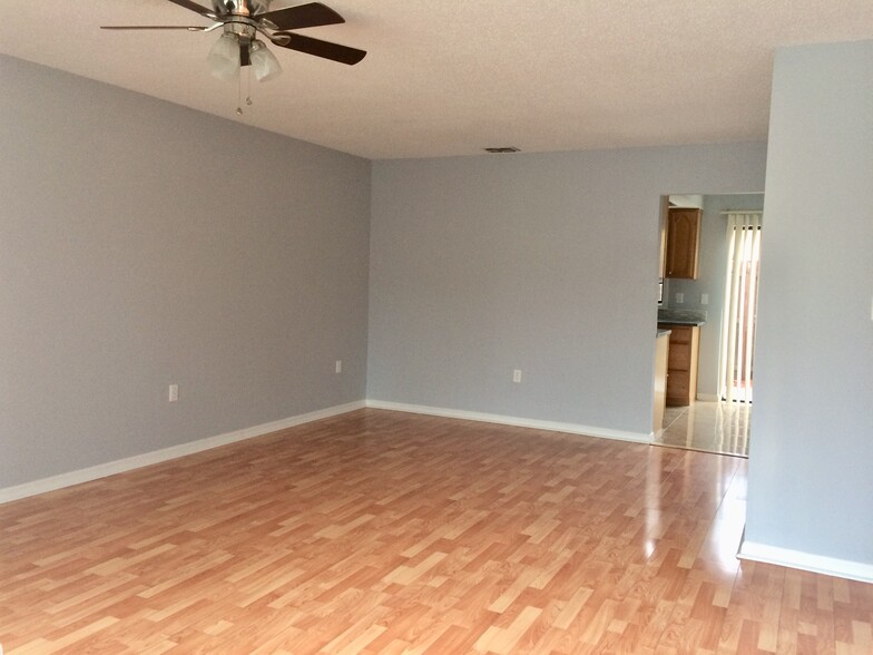 Building Photo - 7404 Woodburn Ct