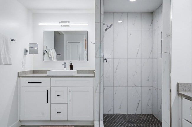 Building Photo - 11802 Hayden Rd