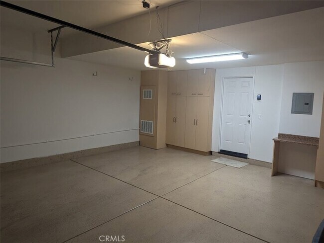 Building Photo - 28629 N Pietro Dr