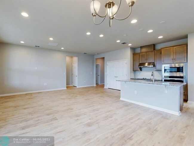 Building Photo - 1724 Middlebury Drive