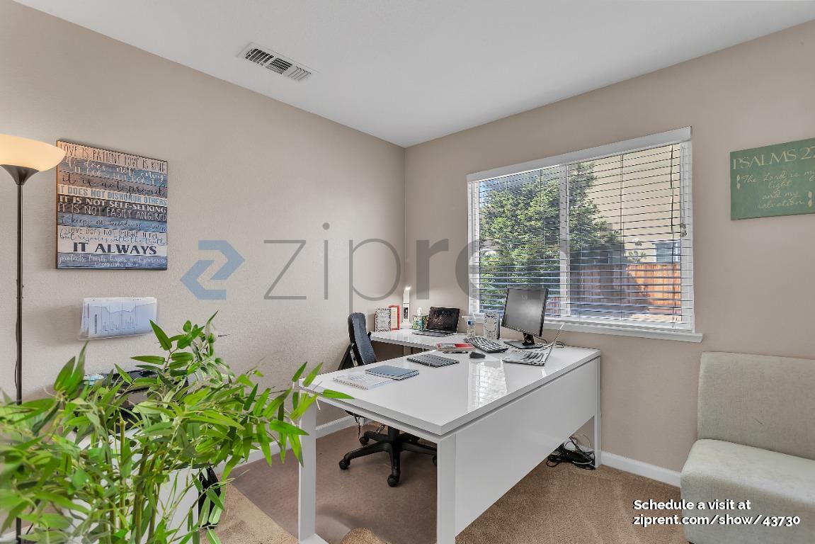 Building Photo - 2983 Rancho Bernado Dr