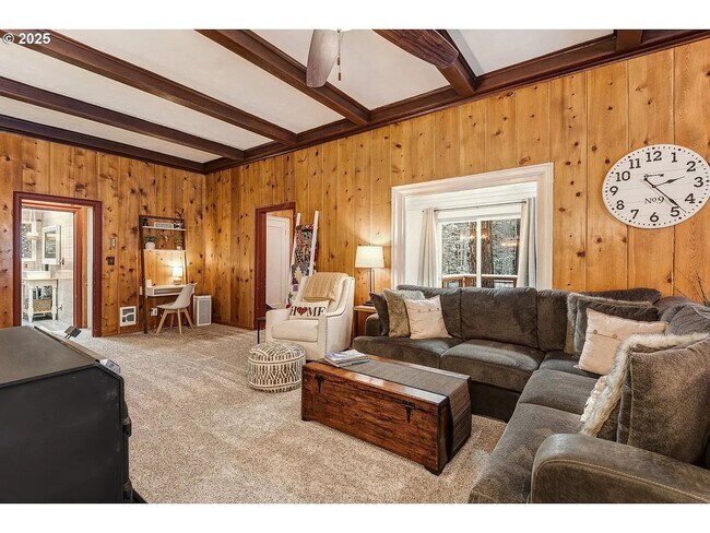 Building Photo - Charming Historic 2 Bed Home + Bonus Room ...