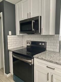 Building Photo - 8034 Antoine Dr