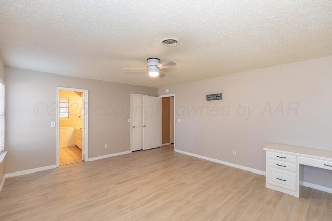 Building Photo - 5314 Briar St