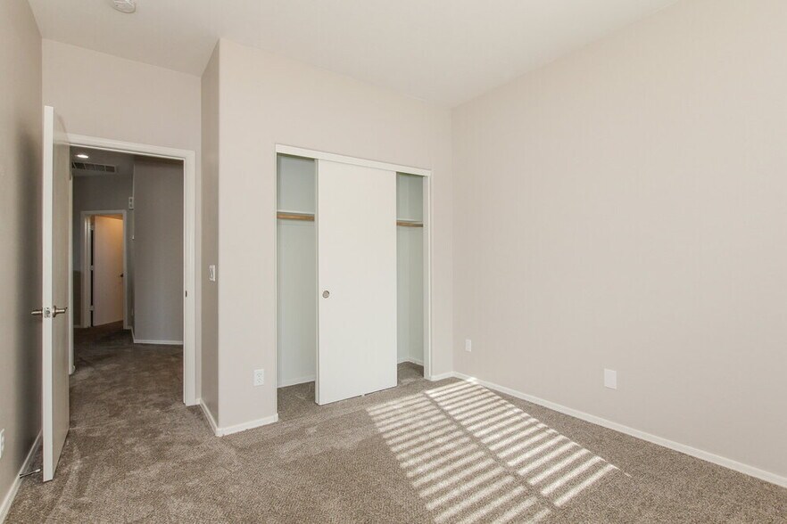 Building Photo - 22231 N 29th Dr
