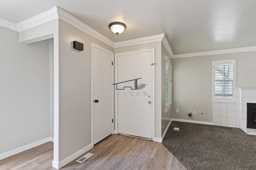 Building Photo - 77 Pheasantbrook Cir