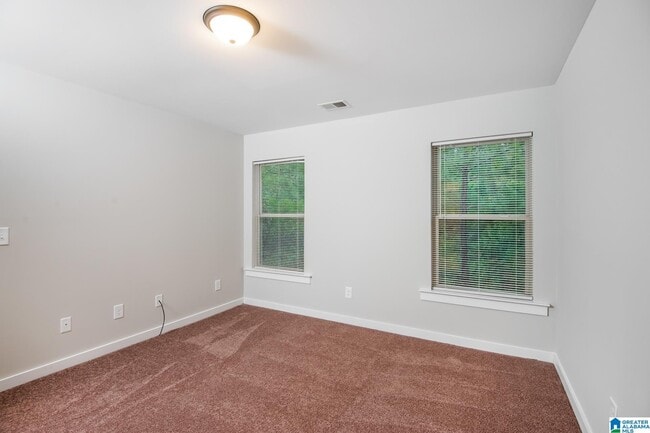 Building Photo - 875 Maple Trce