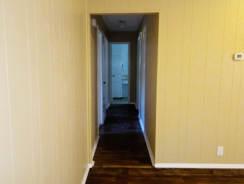 Building Photo - 6628 Harrison Way