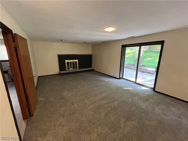 Building Photo - 14741 Indian Creek Dr