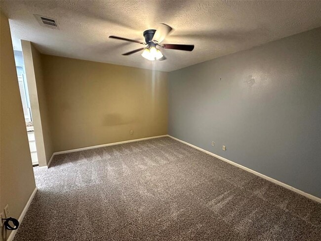 Building Photo - 132 La Quinta Dr