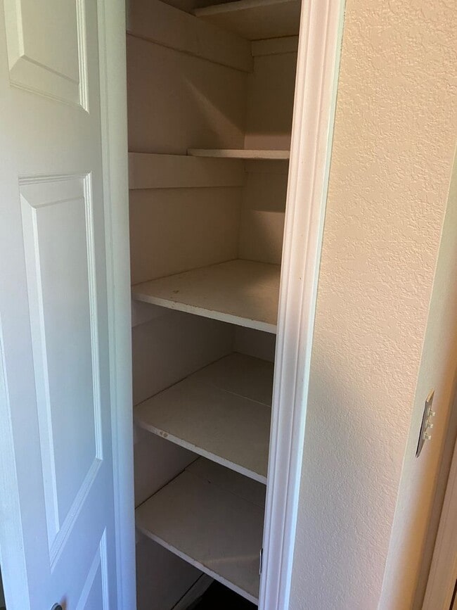 Building Photo - Darling Gathering Place Brookside Townhouse - Gated Community - 1 bedroom 1.5 bath, Small Fenced ...