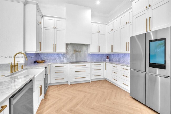 Building Photo - 5478 SW 189th Ave