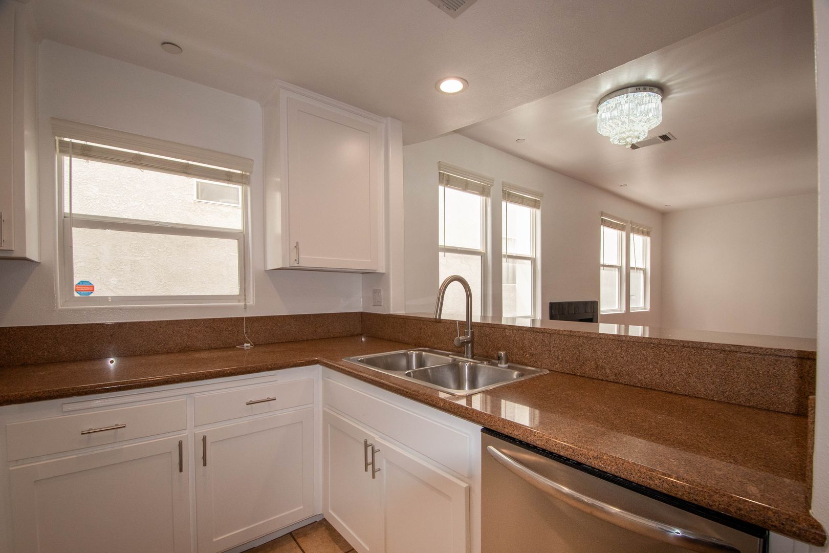 Building Photo - 4259 Dixie Canyon Ave