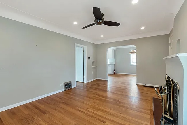 Building Photo - BR w/ Fenced Yard + 2-Car Garage Near I-70