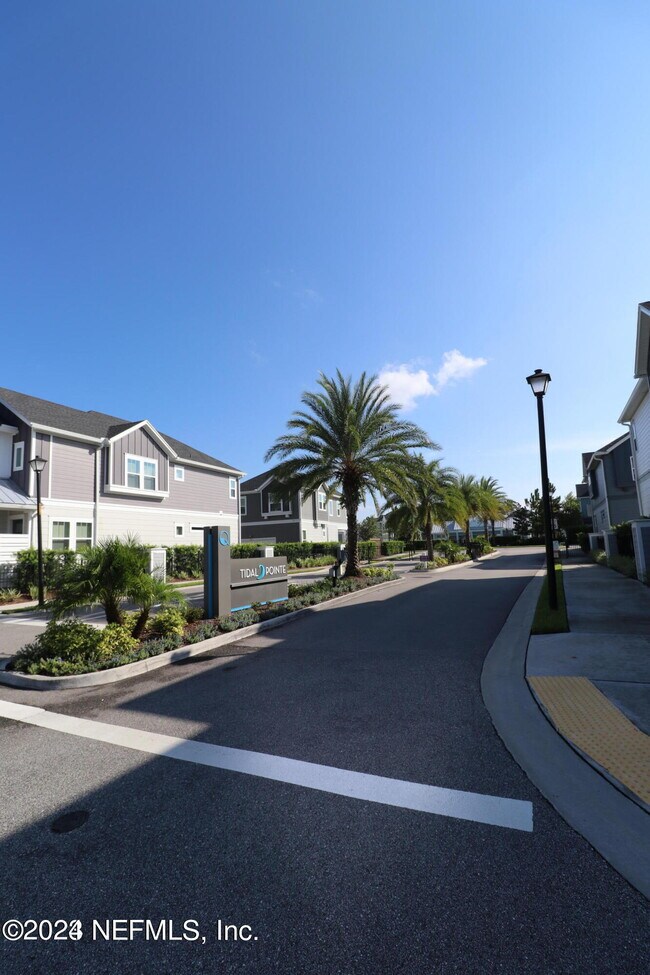 Building Photo - 11480 Gully Ct