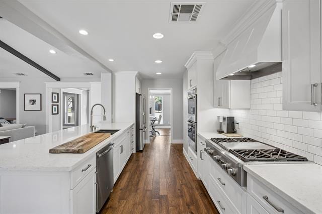 Building Photo - 6935 Town Bluff Dr