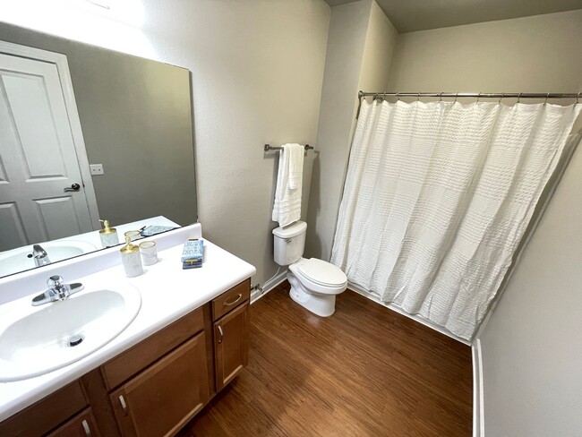 Building Photo - 3BD/3BA For Rent In Bluffs East