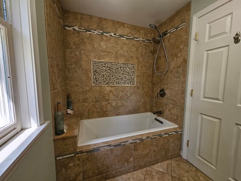Bathroom 2 - 11 Laurel Ln