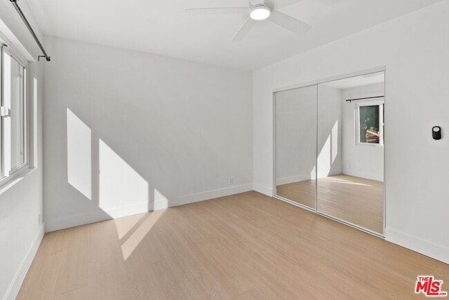 Building Photo - 4014 La Salle Ave