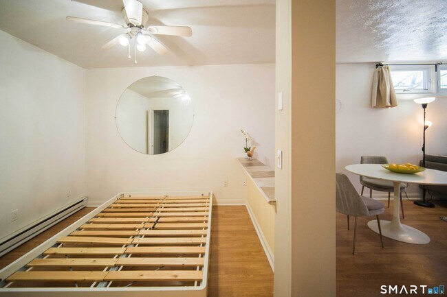 Building Photo - 120 Wooster St