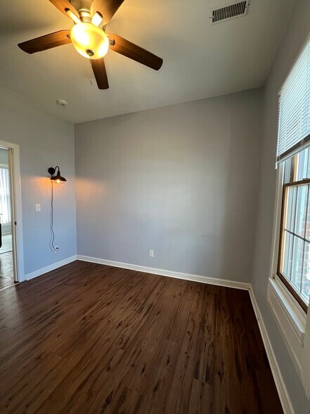 Building Photo - 2020 24th St