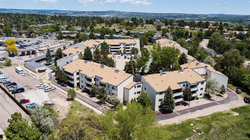 Building Photo - 6540 Delmonico Dr