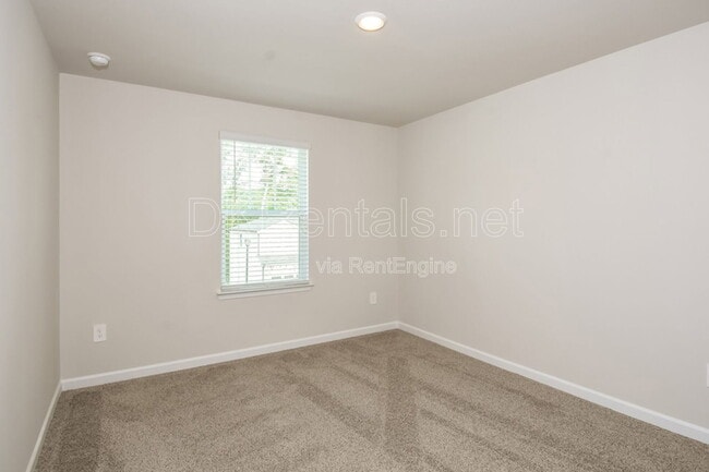 Building Photo - 177 Water Oak Wy