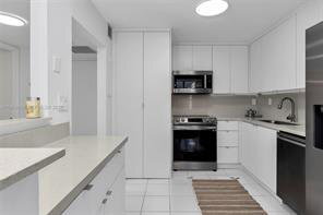 Building Photo - 1891 Brickell Ave