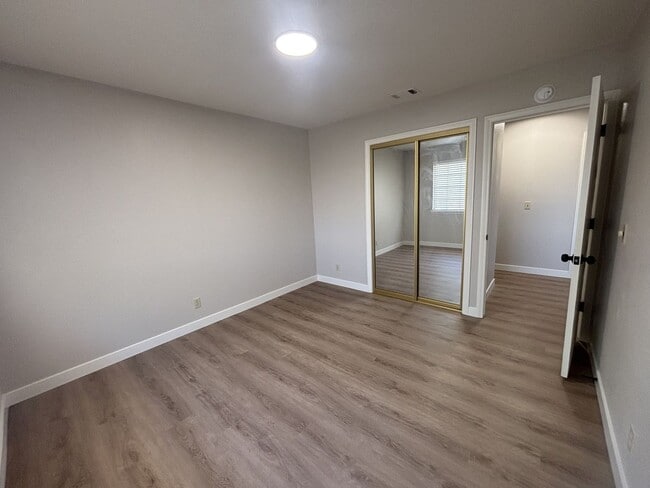 Building Photo - Beautiful House Available Now!!!