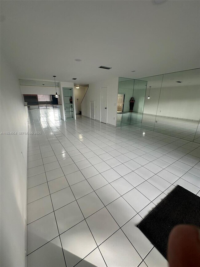 Building Photo - 6346 SW 136th Ct