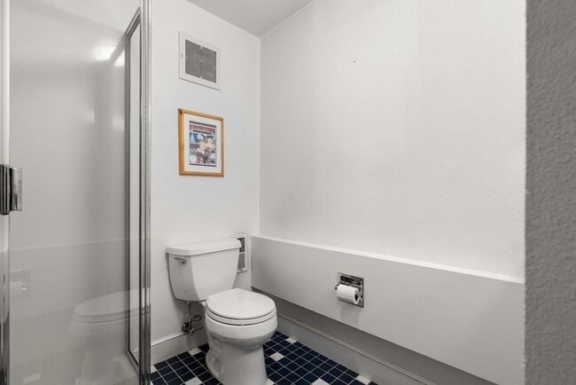 Building Photo - 205 Brattle St